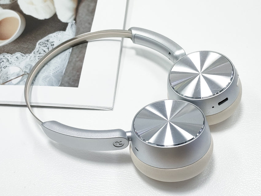 LEEDOR LD-AKZ-68A Pure Bluetooth Headphone - 800mAh / Cream